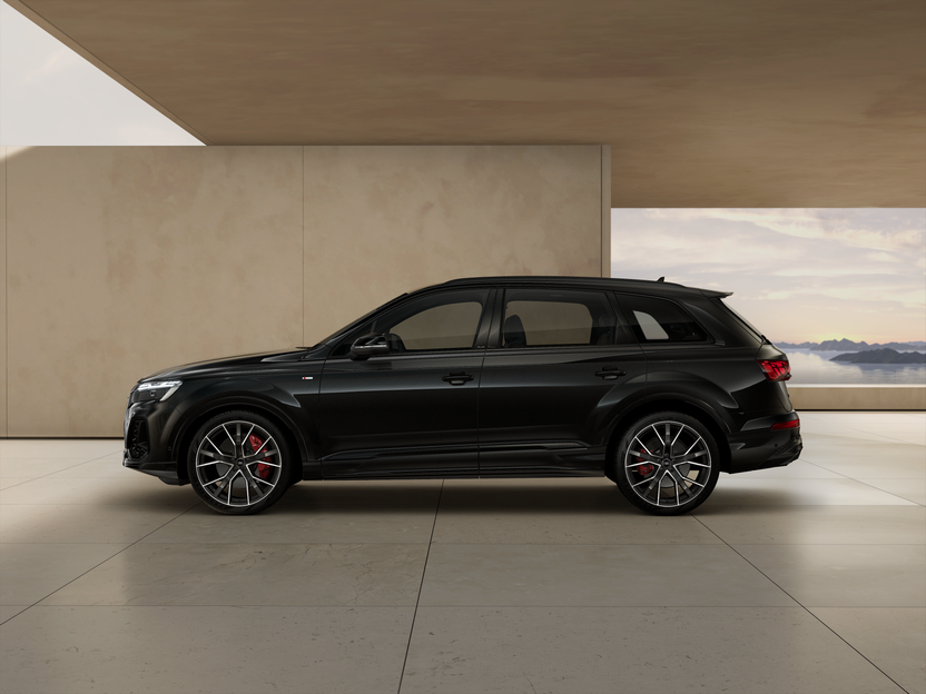 Image of a Q7 S line