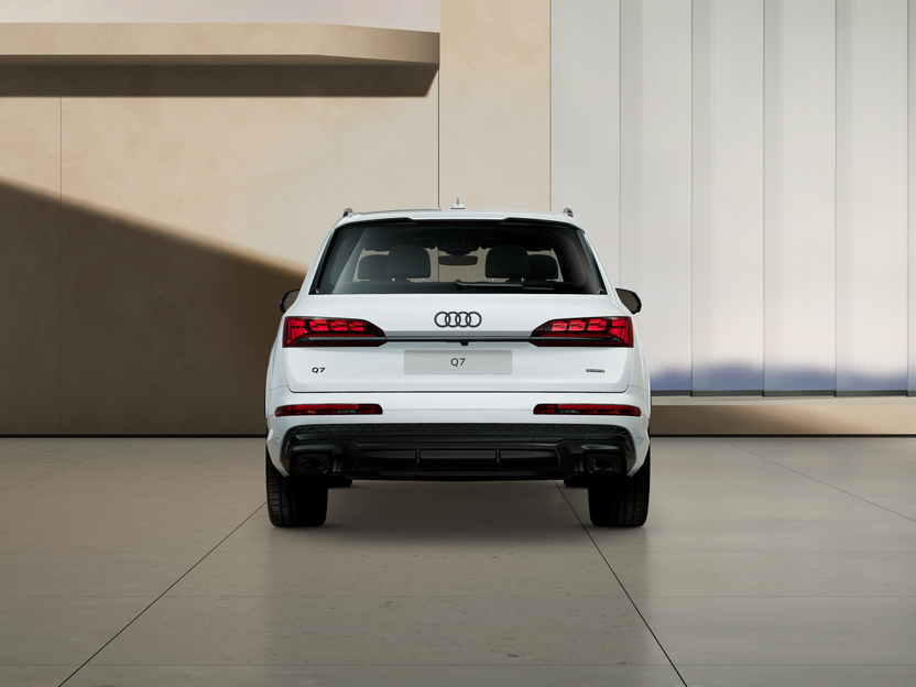 Image of a Q7 S line