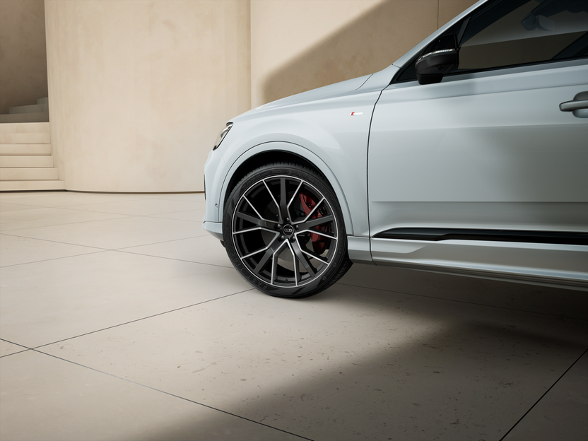 Image of a Q7 S line