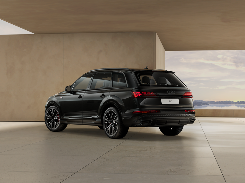 Image of a Q7 S line