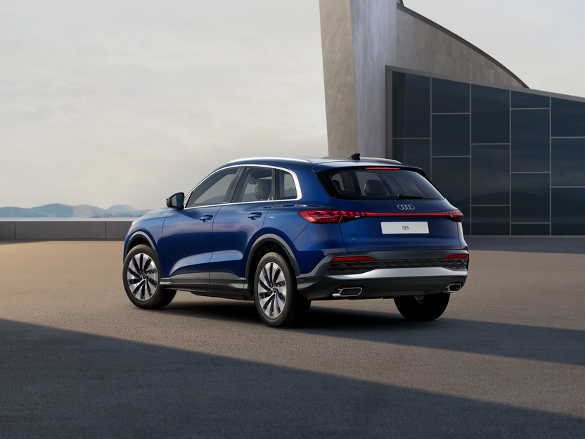 Image of a Q5 Advanced