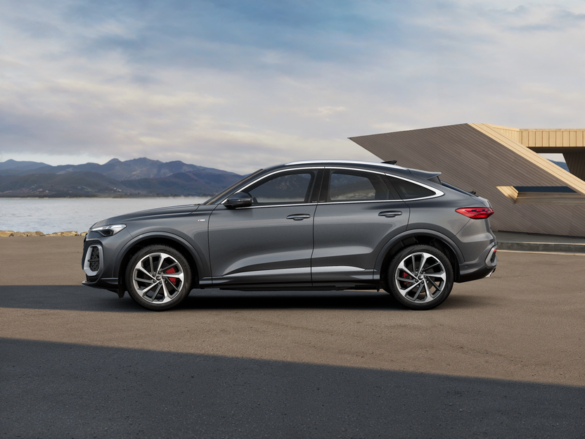 Image of a Q5 Sportback S line