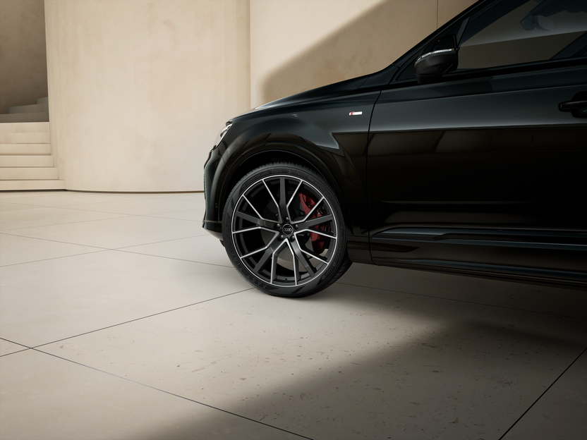 Image of a Q7 S line