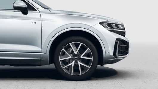 Image of a Touareg R-Line IQ. DRIVE
