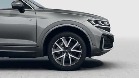 Image of a Touareg R-Line IQ. DRIVE