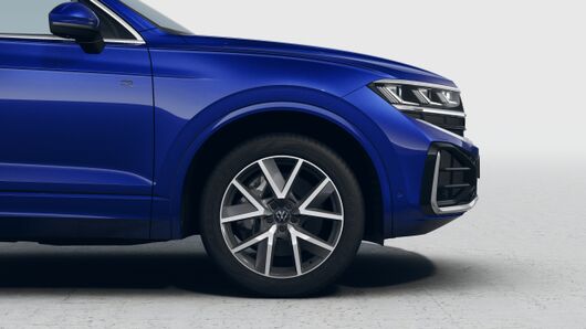 Image of a Touareg R-Line IQ. DRIVE