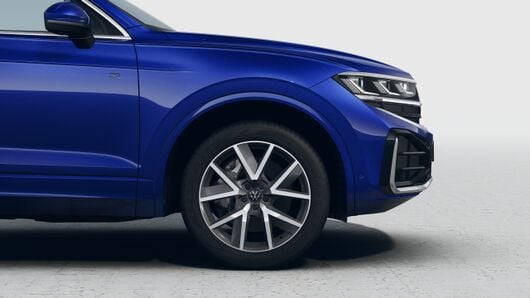 Image of a Touareg R-Line IQ. DRIVE