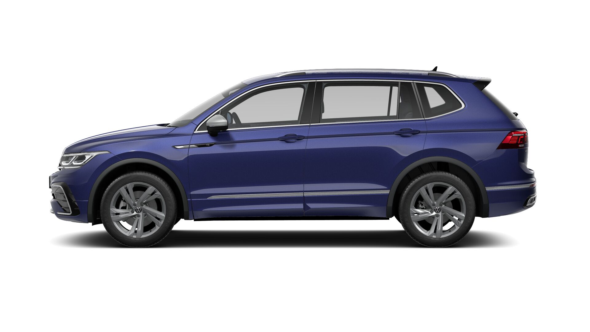 Image of a Tiguan Allspace R-Line IQ. DRIVE