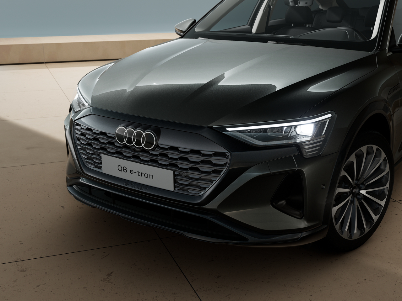 Imagem de um Q8 e-tron Sportback 55 Advanced quat SE