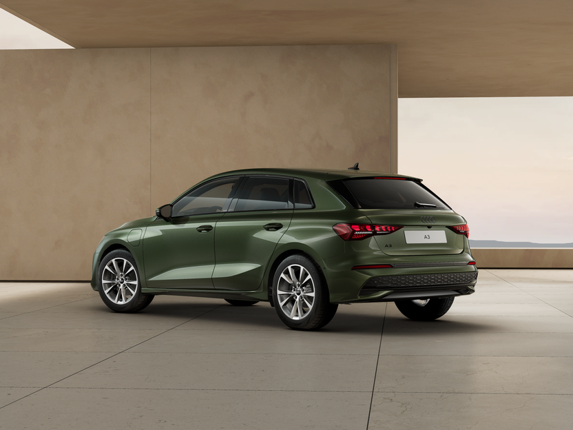 Imagem de um Audi A3 Sportback Advanced 40 TFSIe SE