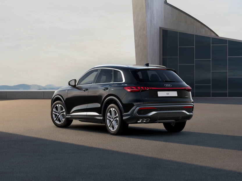 Imagem de um Audi Q5 SUV TDI quattro