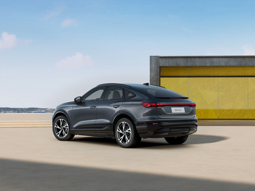 Imagem de um Audi Q6 Sportback e-tron performance