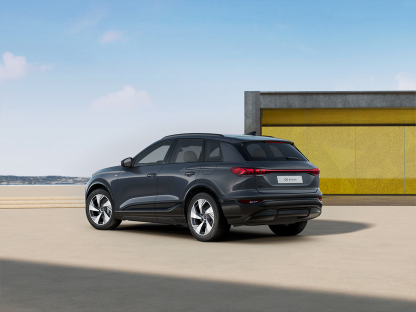 Imagem de um Audi Q6 SUV e-tron performance