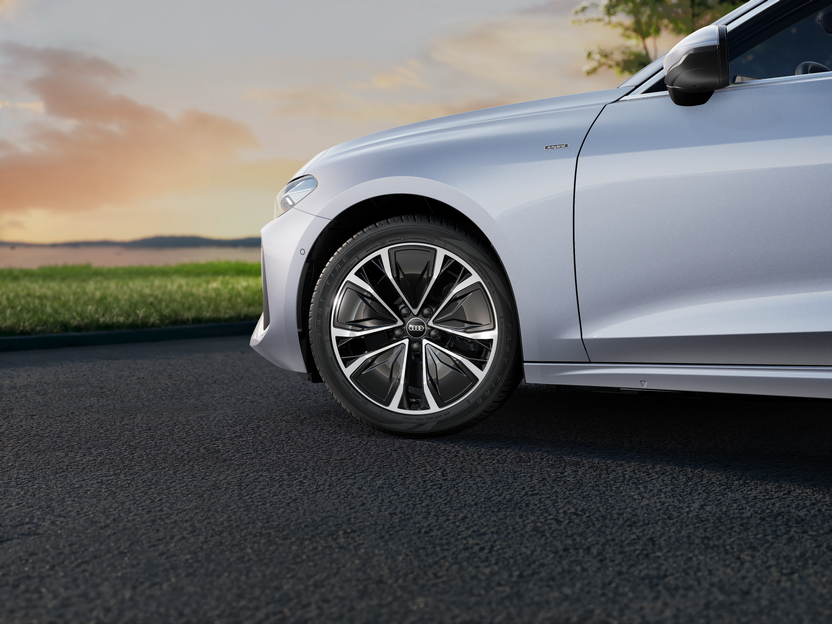Imagem de um Audi A5 Limousine e-hybrid quattro 220kW