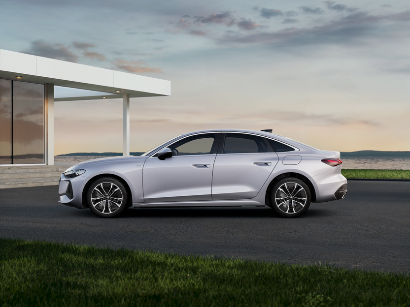 Imagem de um Audi A5 Limousine e-hybrid quattro 220kW