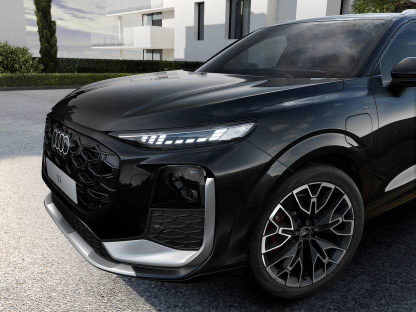 Imagem de um Audi Q3 SUV e-hybrid 200 kW MI
