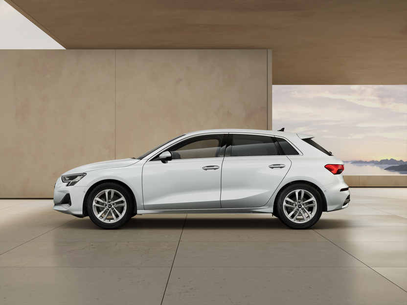 Imagem de um Audi A3 Sportback Adv 30 TFSI S tro SE