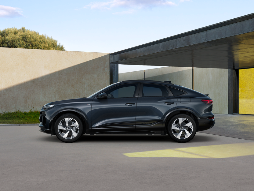 Imagem de um Audi Q6 Sportback e-tron performance SE