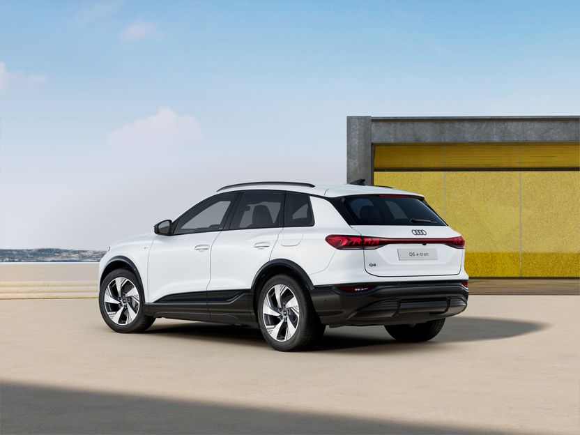 Imagem de um Audi Q6 SUV e-tron performance SE