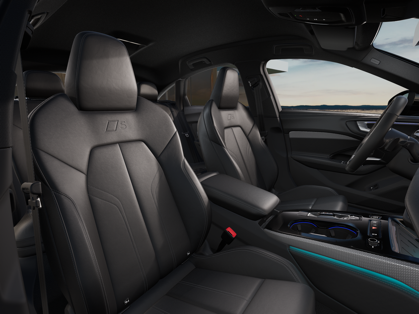 Imagem de um Audi A5 Limousine e-hybrid quattro 270kW