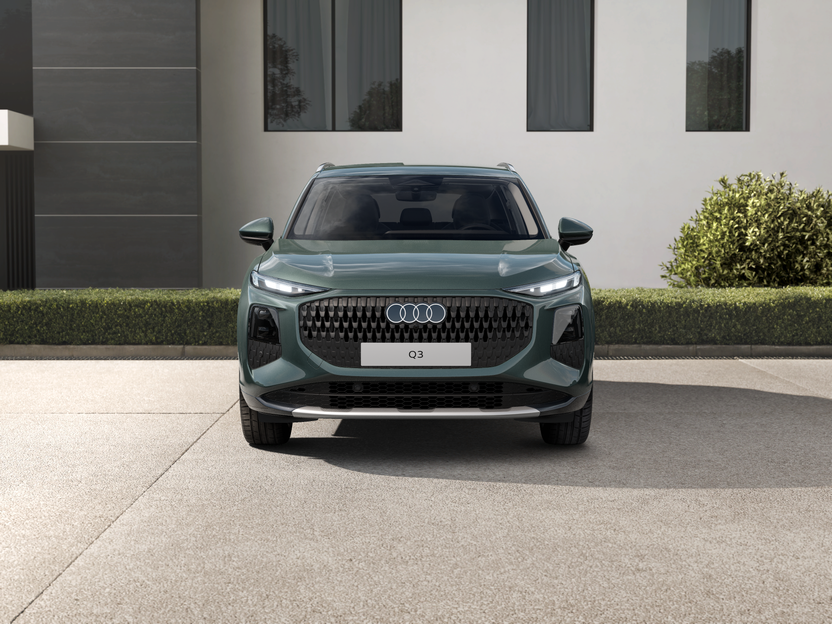 Imagem de um Audi Q3 SUV e-hybrid 200 kW Business