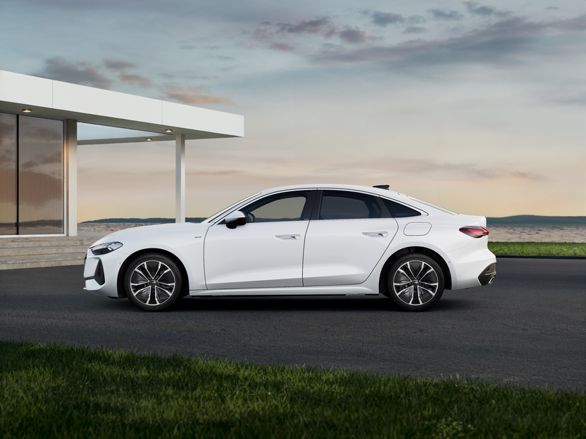 Imagem de um Audi A5 Limousine e-hybrid quattro 220kW