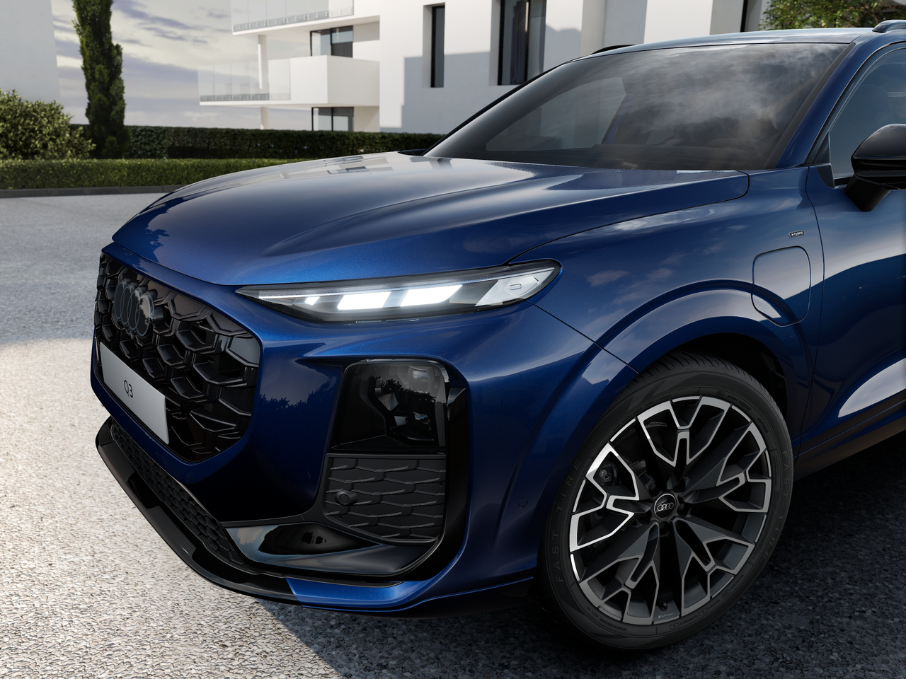 Imagem de um Audi Q3 SUV e-hybrid 200 kW BP