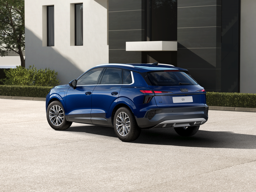 Imagem de um Audi Q3 SUV e-hybrid 200 kW Business