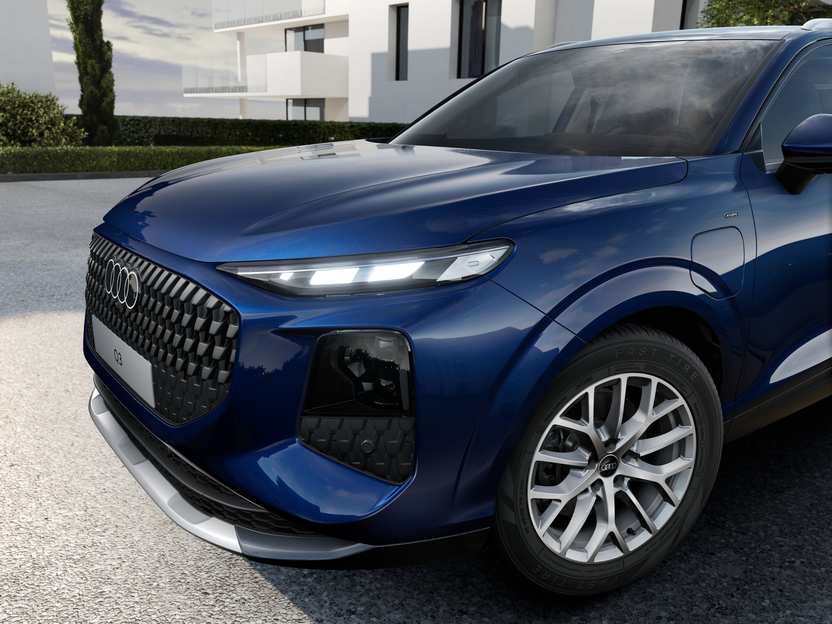 Imagem de um Audi Q3 SUV e-hybrid 200 kW Business