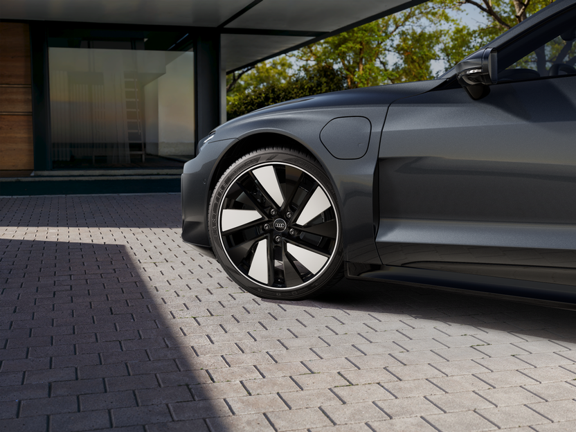 Imagem de um e-tron GT quattro