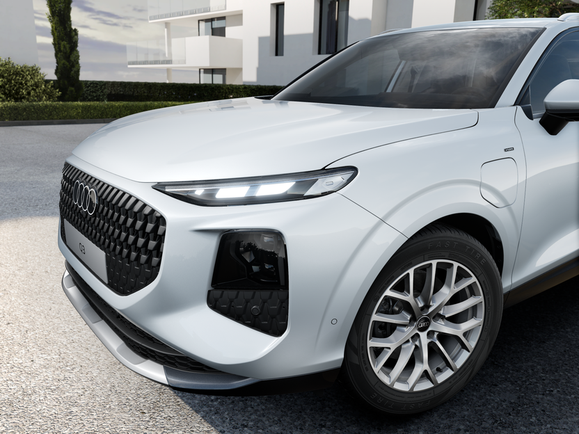 Imagem de um Audi Q3 SUV e-hybrid 200 kW Business