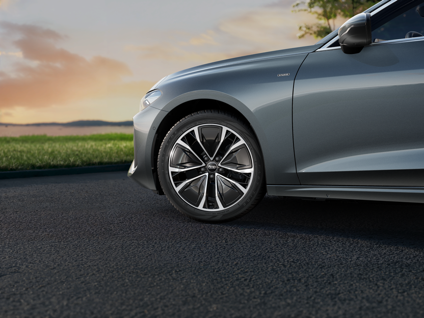 Imagem de um Audi A5 Avant e-hybrid quattro 220 kW
