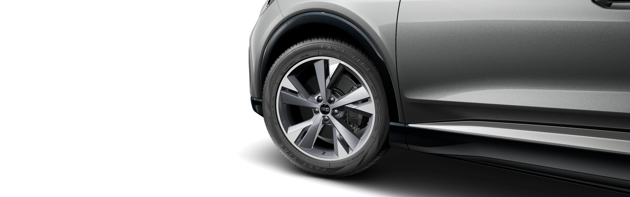 Imagem de um Q4 45 e-tron 210 kW Business