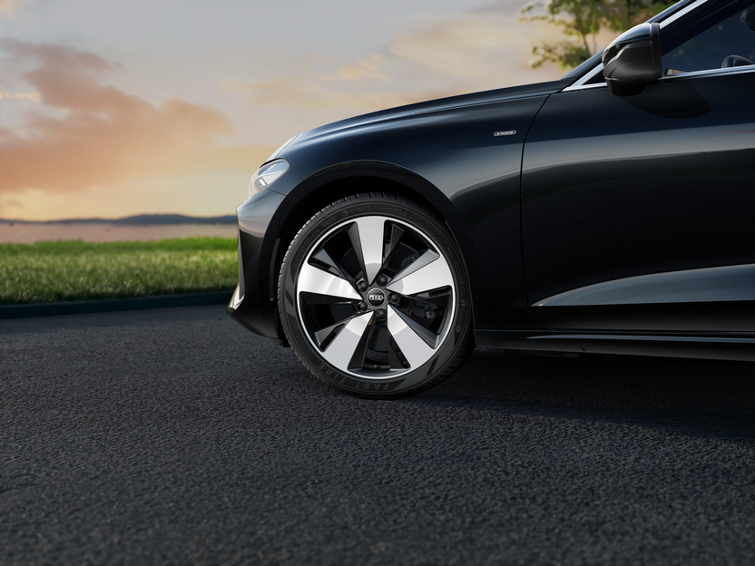 Imagem de um Audi A5 Limousine e-hybrid quattro 220kW