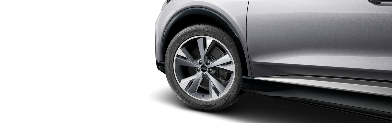 Imagem de um Q4 45 e-tron 210 kW Business