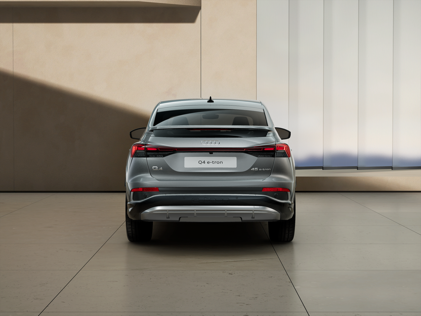 Imagem de um Q4 Sportback 45 e-tron 210 kW Business