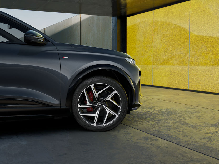 Imagem de um Audi Q6 SUV e-tron performance