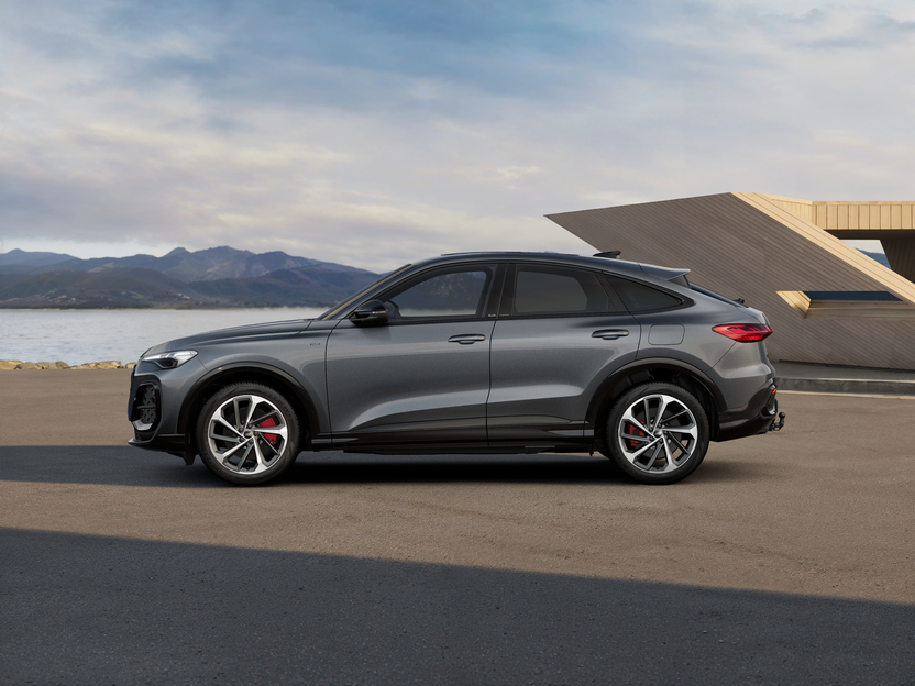 Imagem de um Audi Q5 Sportback e-hybridquattro 270 kW