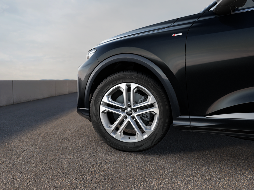 Imagem de um Audi Q5 SUV TDI quattro