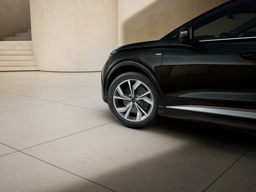 Imagem de um Q4 Sportback 45 e-tron 210 kW Business