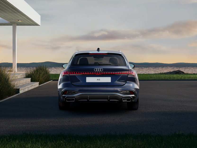 Imagem de um Audi A5 Avant e-hybrid quattro 220 kW