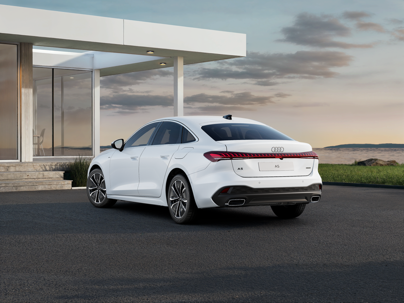 Imagem de um Audi A5 Limousine e-hybrid quattro 220kW