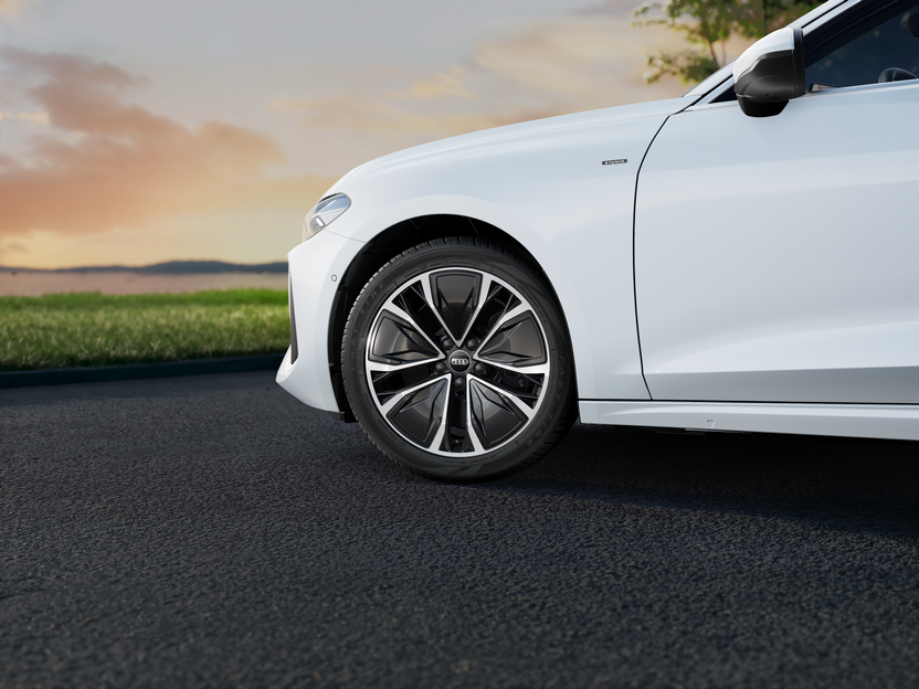 Imagem de um Audi A5 Limousine e-hybrid quattro 220kW