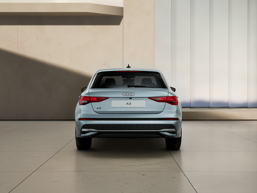 Imagem de um Audi A3 Sportback Adv 30 TFSI S tro SE