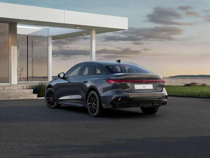 Imagem de um Audi A5 Limousine e-hybrid quattro 220kW