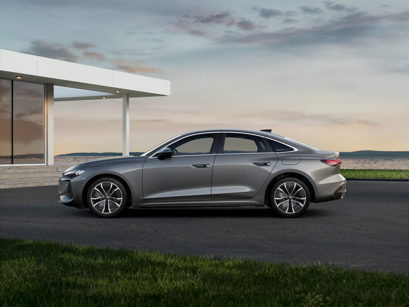 Imagem de um Audi A5 Limousine e-hybrid quattro 220kW