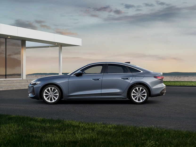 Imagem de um Audi A5 Limousine e-hybrid quattro 220kW