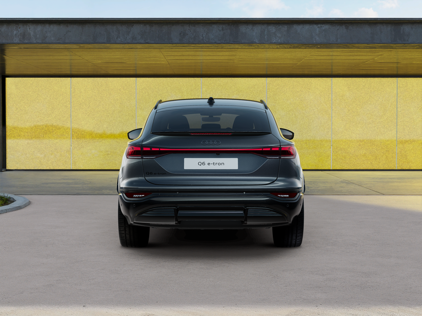 Imagem de um Audi Q6 Sportback e-tron performance