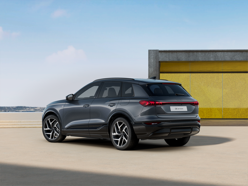 Imagem de um Audi Q6 SUV e-tron performance