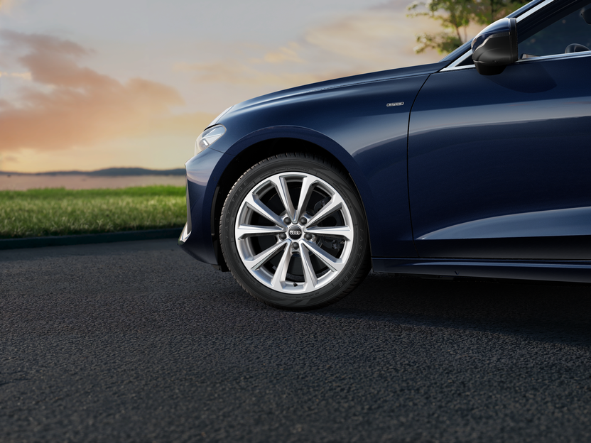 Imagem de um Audi A5 Avant e-hybrid quattro 220 kW